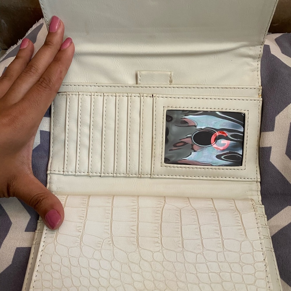 Guess wallet - Picture 4 of 6